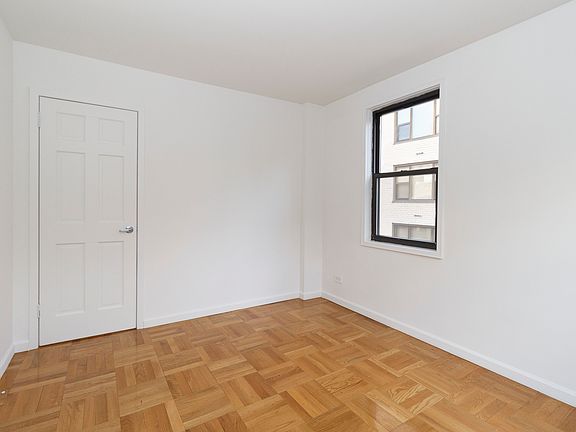 3rd image of 150 E 18th St APT 3E