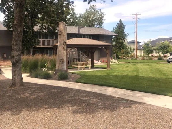 M102 #1-6, 102 Oak Grove Rd #6, Medford, OR 97501