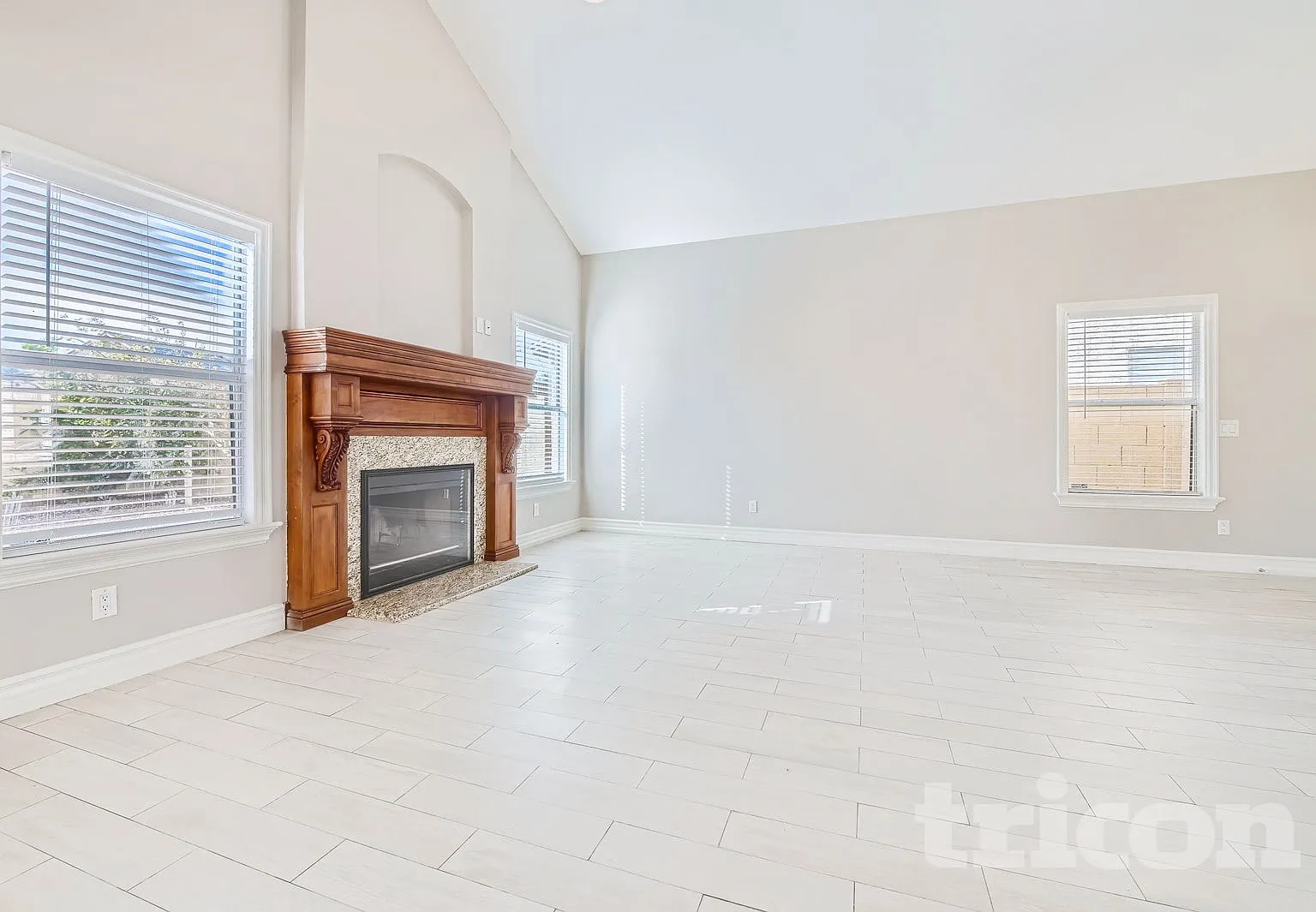 10370 N 76th Dr Peoria AZ — Photo 4