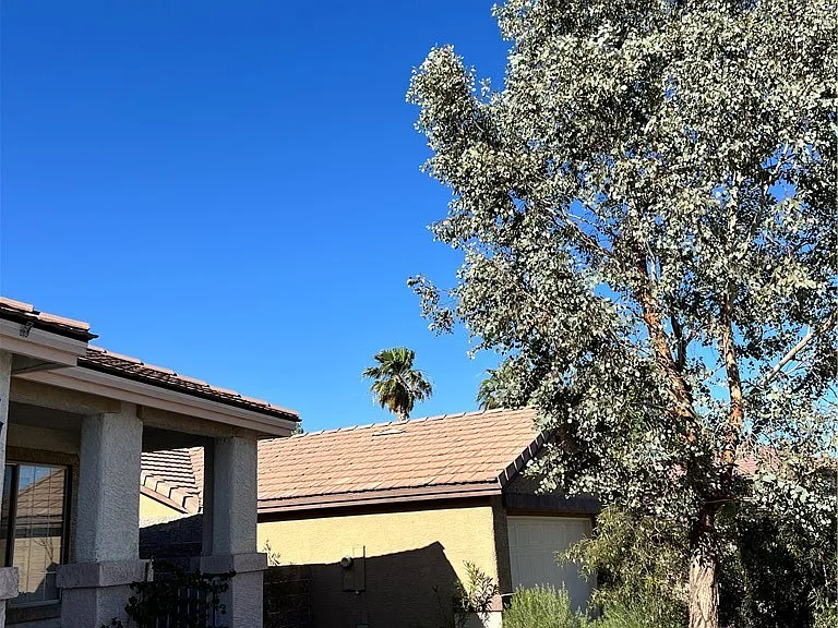 1517 Waterton Dr — Photo 2