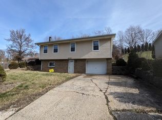 1004 Summit Ave, Collinsville, IL 62234