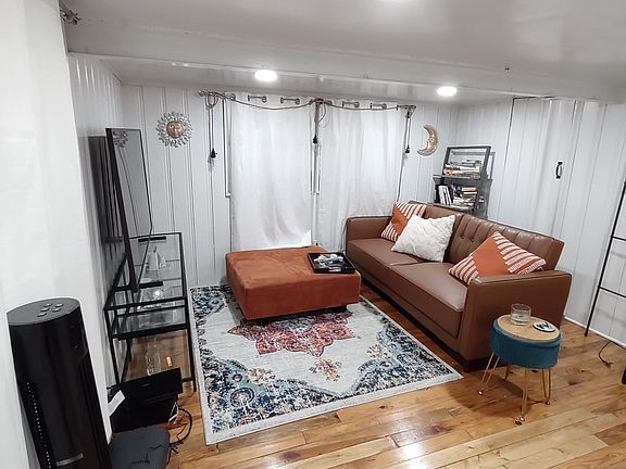 5th image of 1638 N Oakley Ave