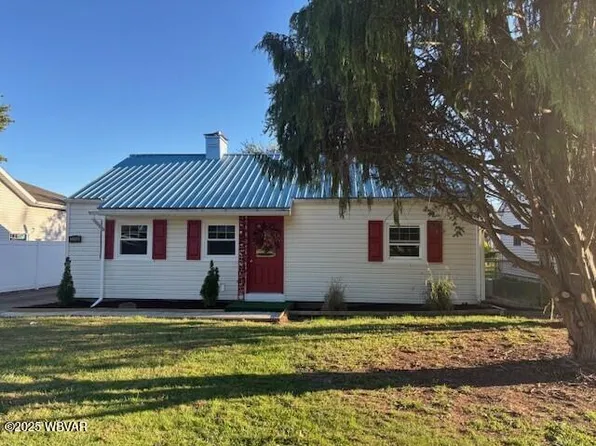 2064 Lincoln Dr, Williamsport, PA 17701