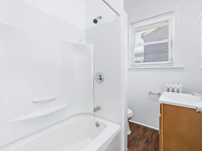 1021 Lehman St — Photo 10