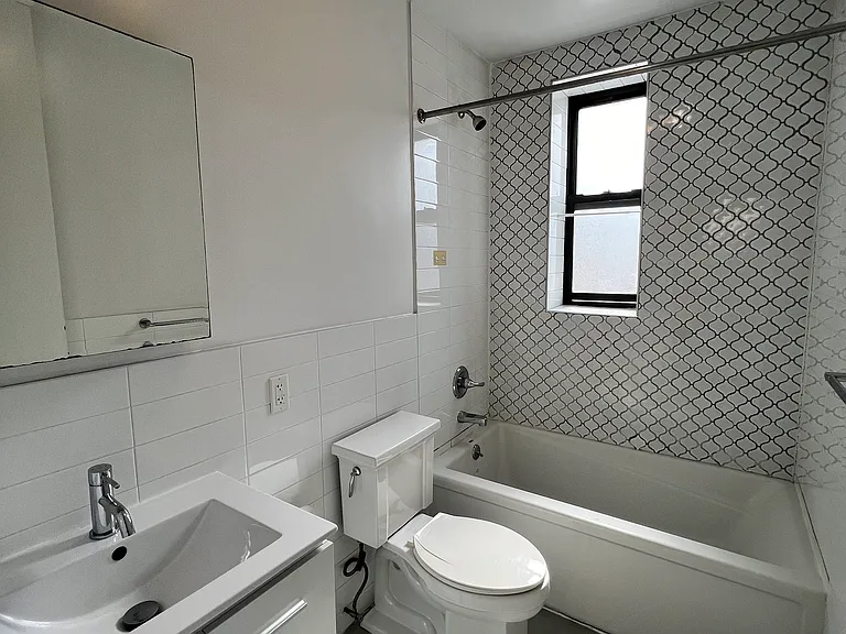 1452 Carroll St #3D — Photo 9