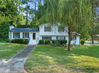 1236 Country Pine Dr, Ellenwood, GA 30294