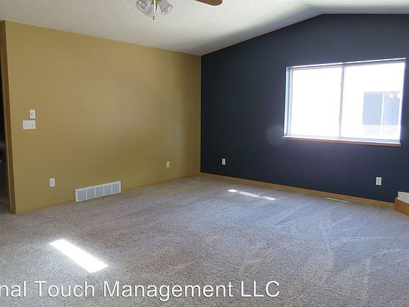 3rd image of 1326 32nd Street Cir S