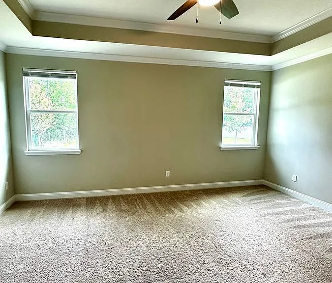 319 Greenway Ln — Photo 16