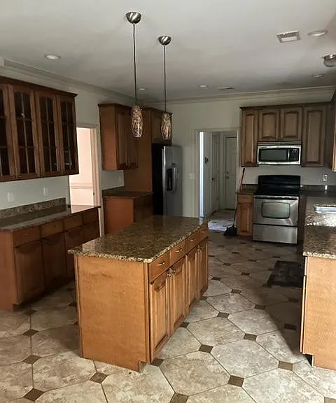 8 Briar Ct N — Photo 5