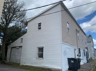 811 Luzerne St, Freeland, PA 18224