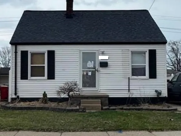 24566 Lambrecht Ave, Eastpointe, MI 48021