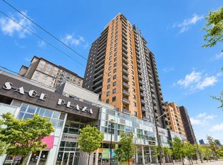 318 Spruce St S #1001, Waterloo, ON N2L 0E9