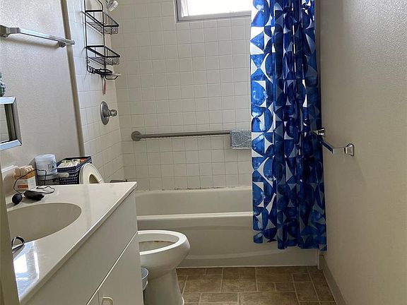 4th image of 3009 Ala Makahala Pl APT 1002