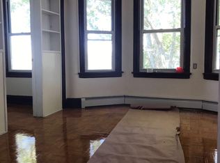 1110 123rd St, College Point, NY 11356