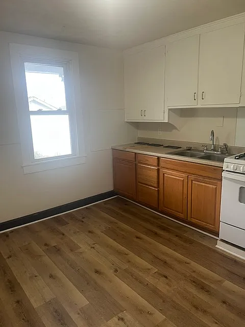 2 bed, 950 sqft, $1,400 — Photo 4
