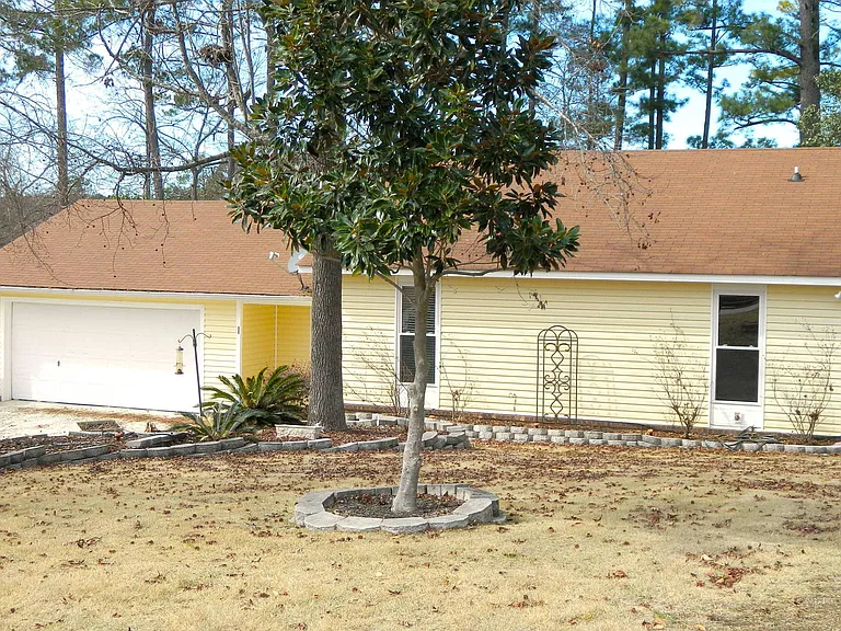 230 Ronstadt Dr — Photo 2