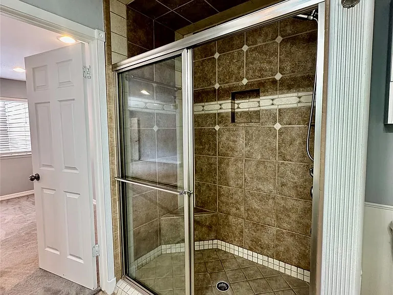 12625 Memorial Dr #20 — Photo 14
