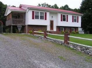 3490 Nc 268 Hwy E, Pilot Mountain, NC 27041
