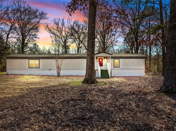 7999 Teal Glen Dr, Mooringsport, LA 71060