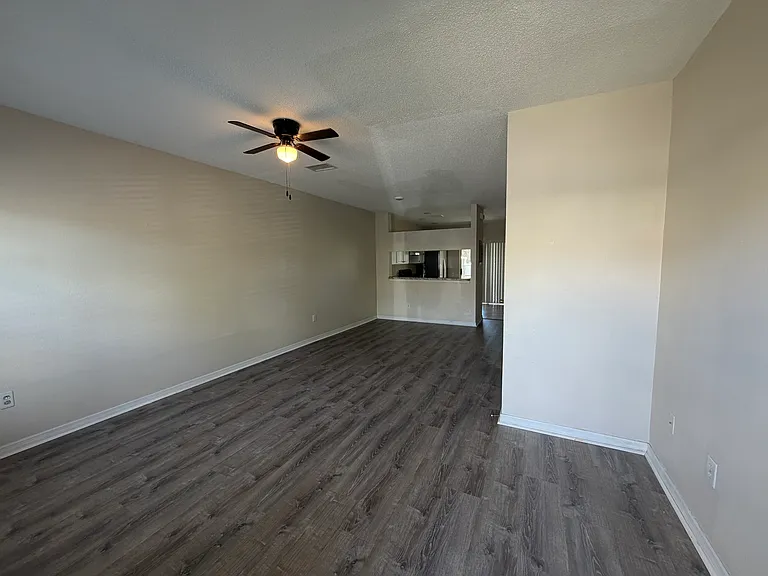 1308 Costa Mesa Dr — Photo 4