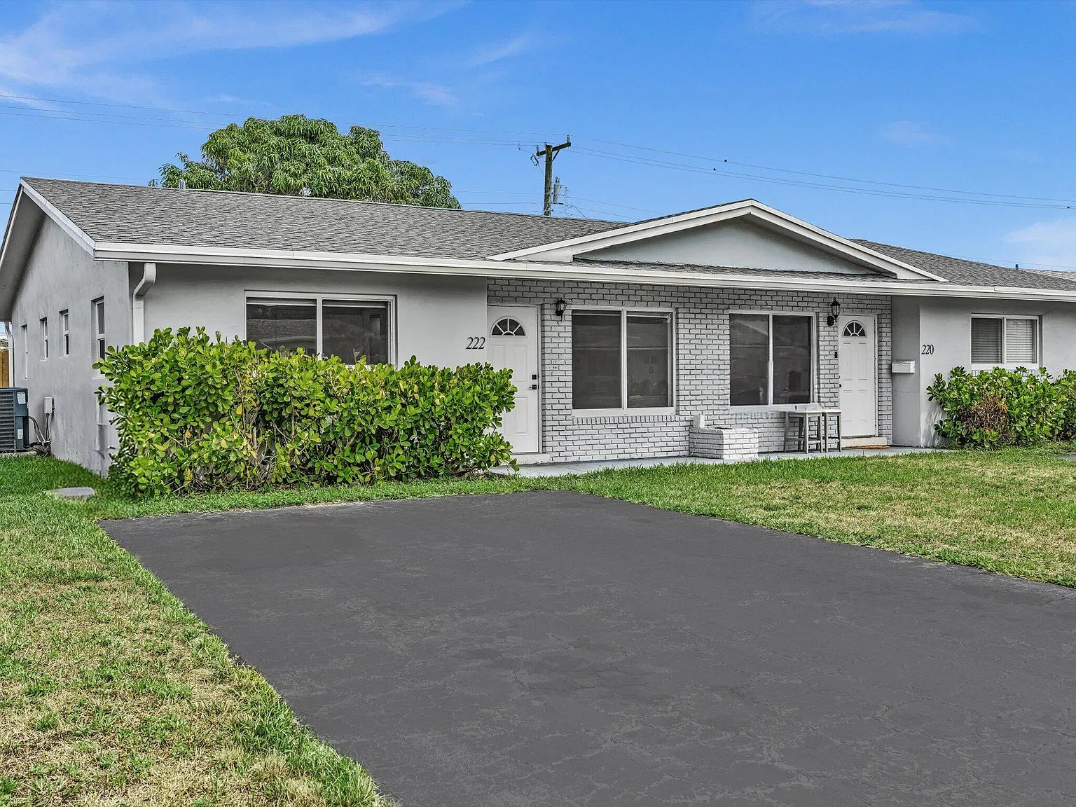 3 bed, 2.0 bath, 1302 sqft, $3,000 — Photo 2