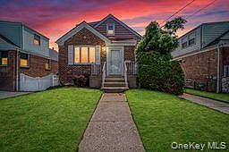 1st image of 248 Kensington Road S