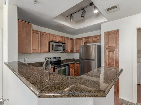 3830 E LAKEWOOD Parkway E #2057, Phoenix, AZ 85048