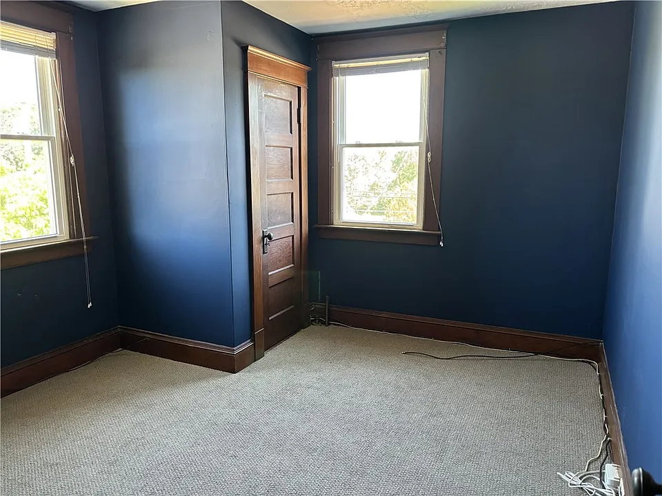 35 Oak St #2