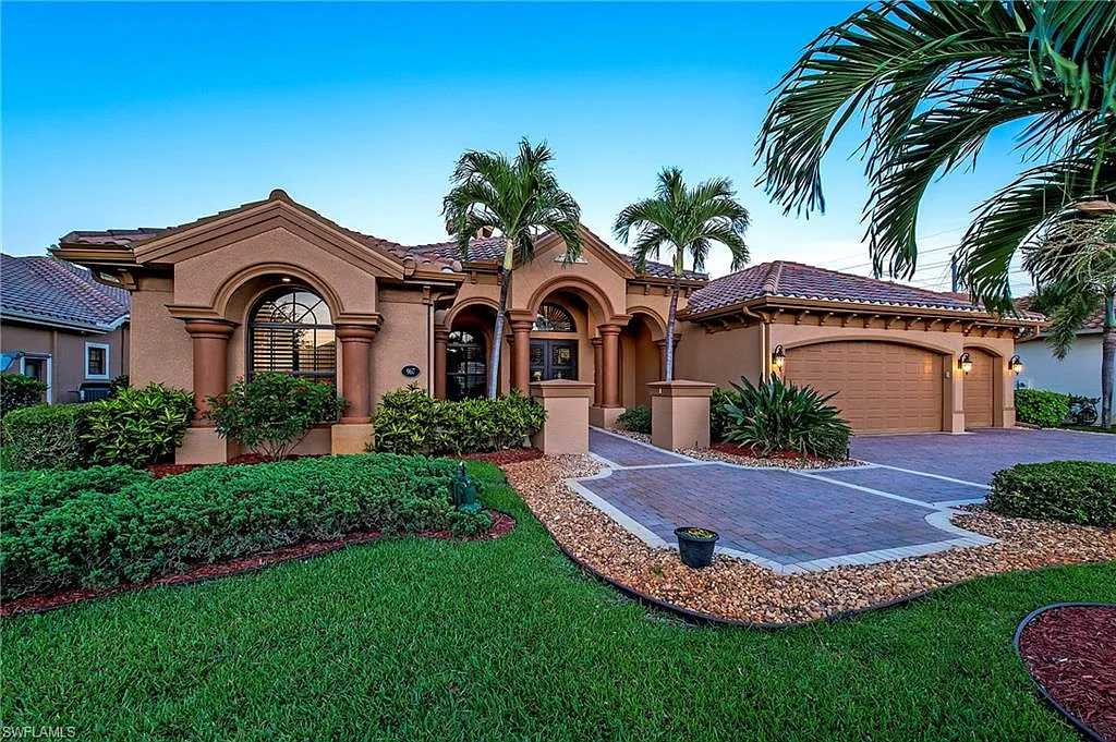 3 bed, 3.0 bath, 2823 sqft, $20,000 — Photo 2