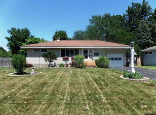 34 Loralee Dr, Albany, NY 12205