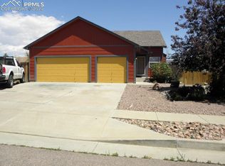 9524 Berrey Ln, Colorado Springs, CO 80925