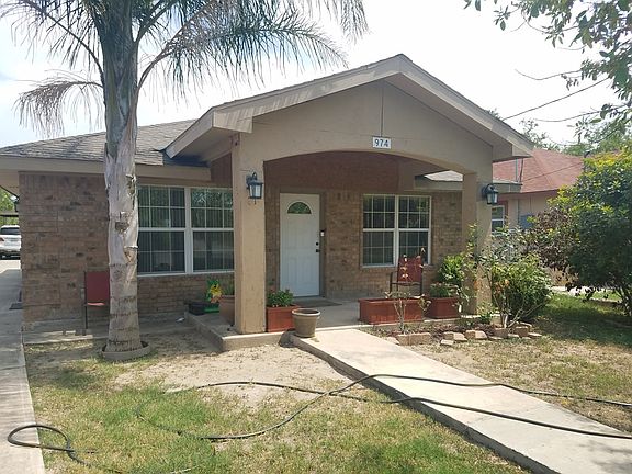 2nd image of 974 Venesa Dr