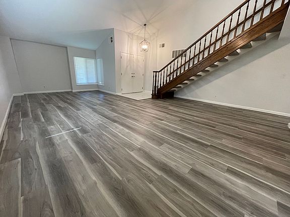 3rd image of 2700 Bluebell Cir
