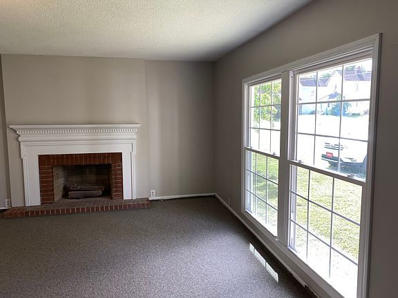 3rd image of 900 Henry St #902