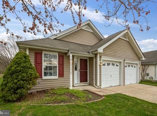 113 Blue Heron Dr, Thorofare, NJ 08086