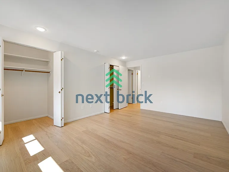 100 108th Ave SE #BELLEVUE 100 — Photo 15