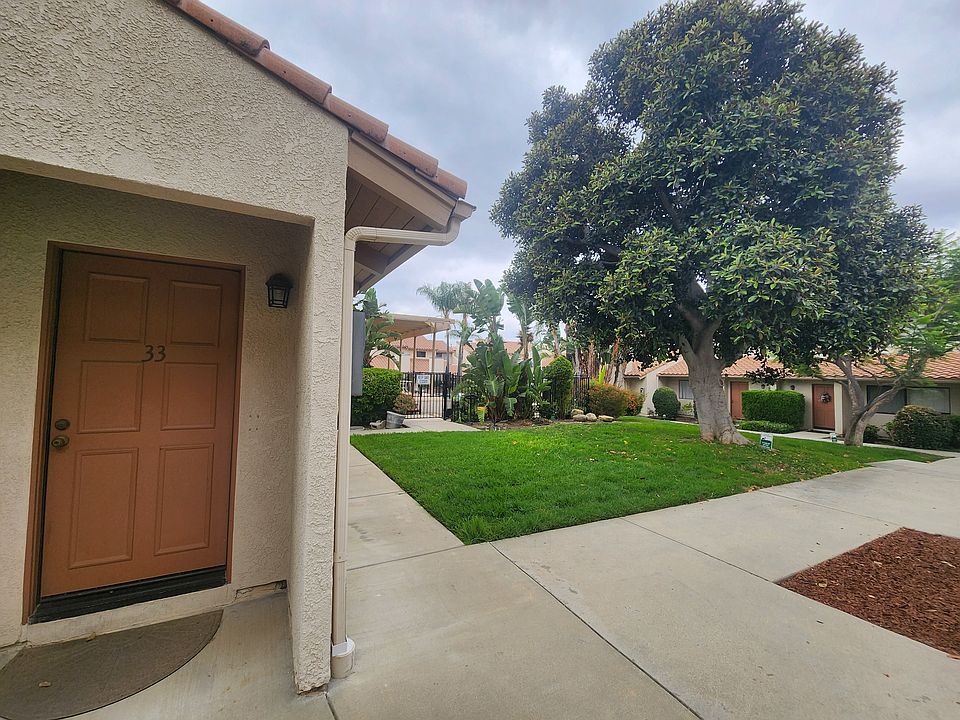 1st image of 10444 Canoga Ave Unit 33
