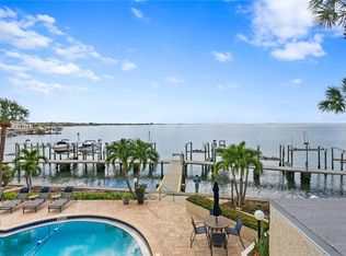 5700 Mariner St APT 204W, Tampa, FL 33609