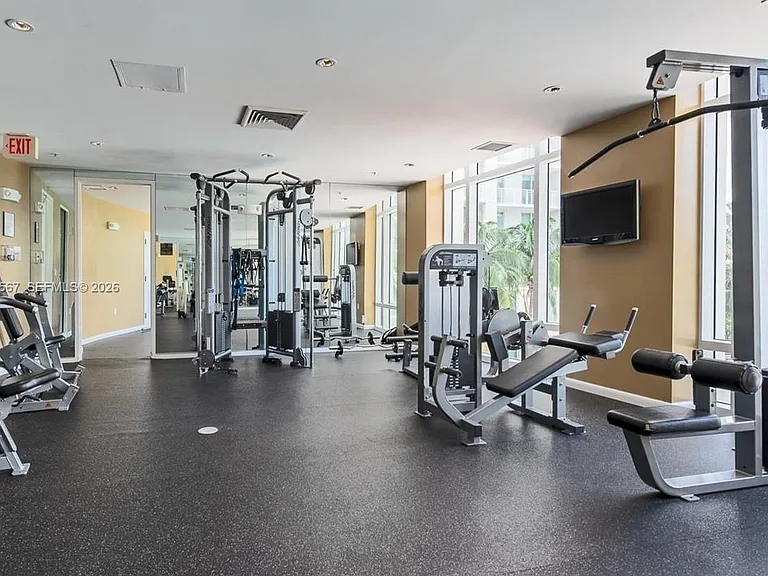 1745 E Hallandale Beach Blvd #1606W — Photo 30