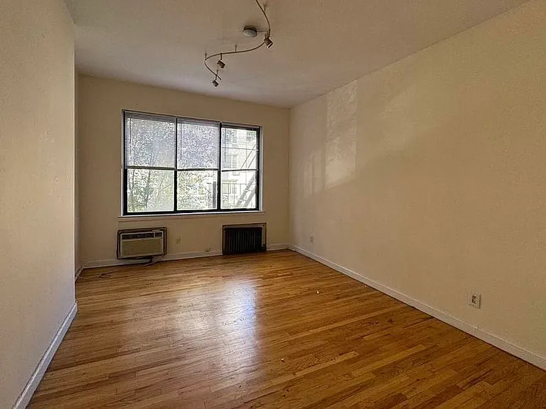 428 E 77th St #2D — Photo 2
