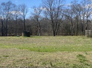 128 Tadpole Ln, Benton, TN 37307