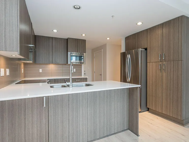 125 Columbia St #1205 — Photo 4