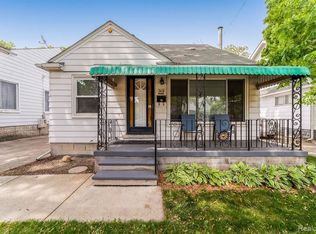 305 E Granet Ave, Hazel Park, MI 48030