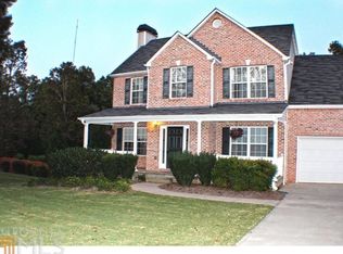 511 Plantation Creek Dr, Loganville, GA 30052