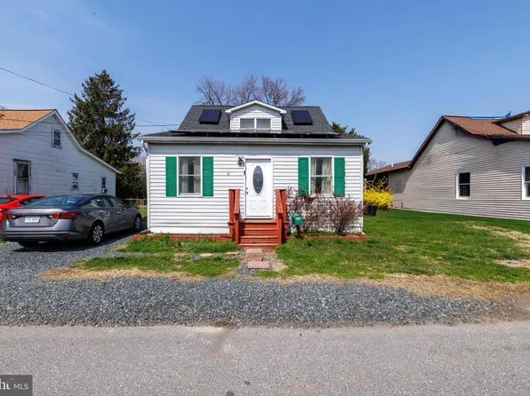 812 Silver Ave, Baltimore, MD 21221