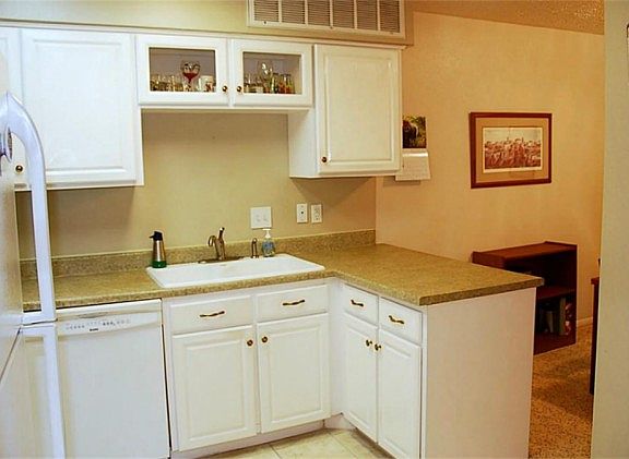 3rd image of 2021 Spenwick Dr APT 329