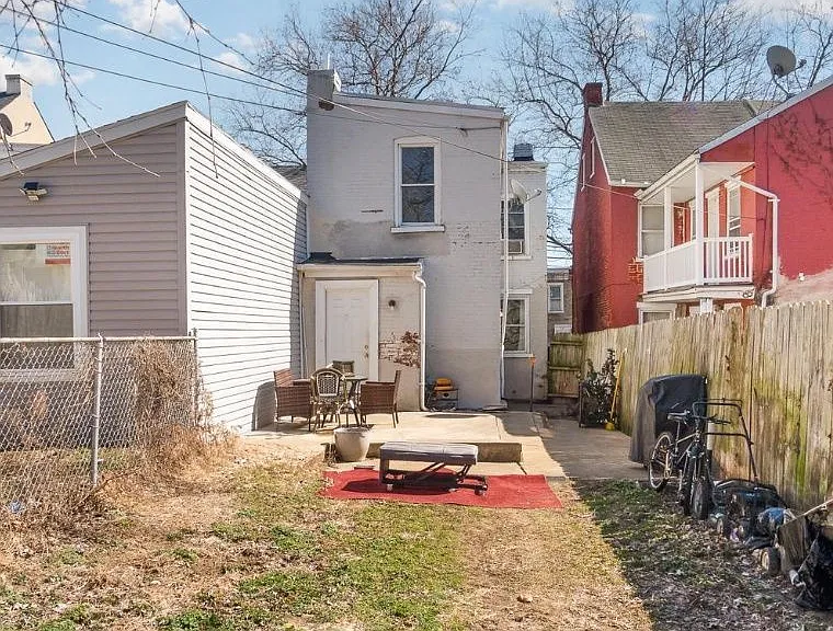 529 Manor St — Photo 9