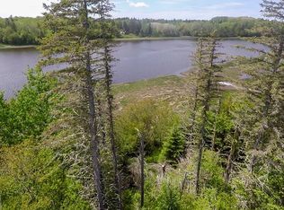 106 Kansas Rd, Milbridge, ME 04658