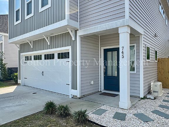 3rd image of 745 Cypress Village Pl