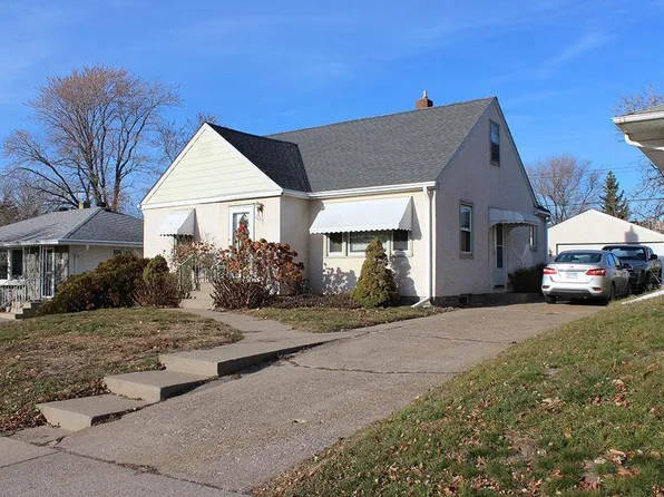 2107 Suburban Ave, Saint Paul, MN 55119